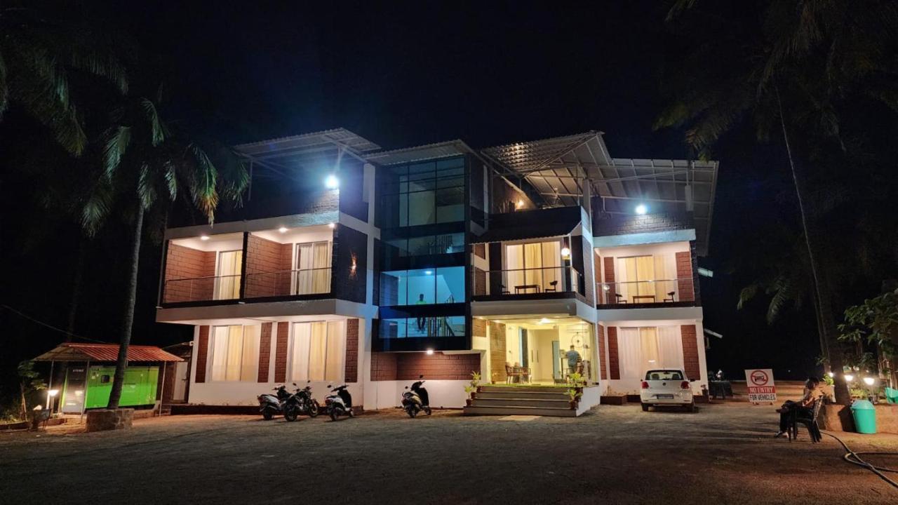 Coastal Bay Beach Resort Harnai Exterior photo