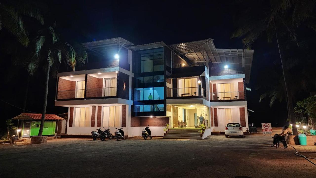 Coastal Bay Beach Resort Harnai Exterior photo